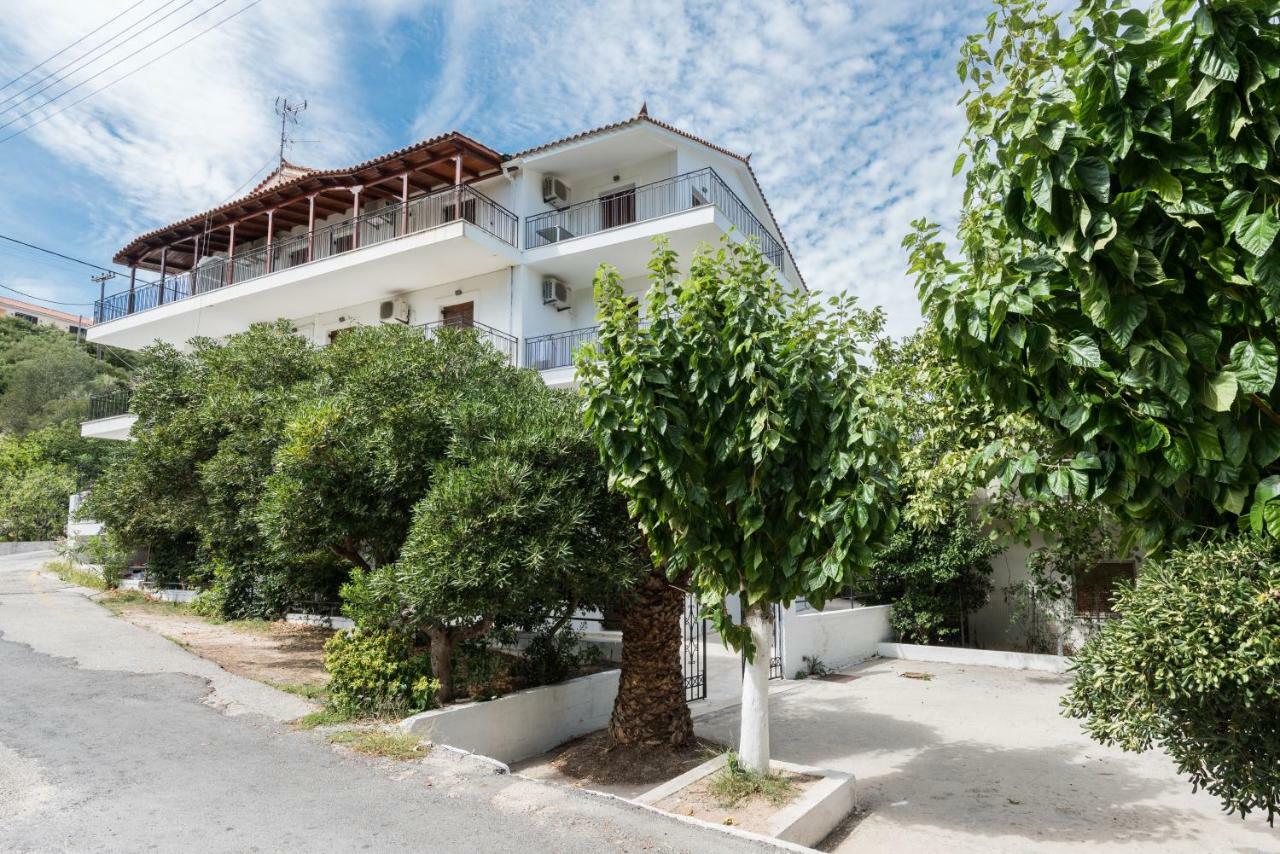 Areti Apartments Poros  Екстериор снимка