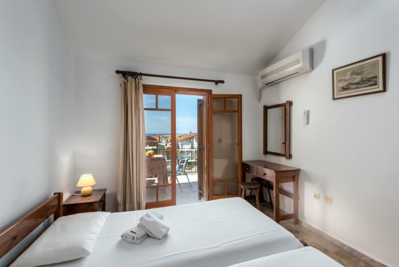 Areti Apartments Poros  Екстериор снимка
