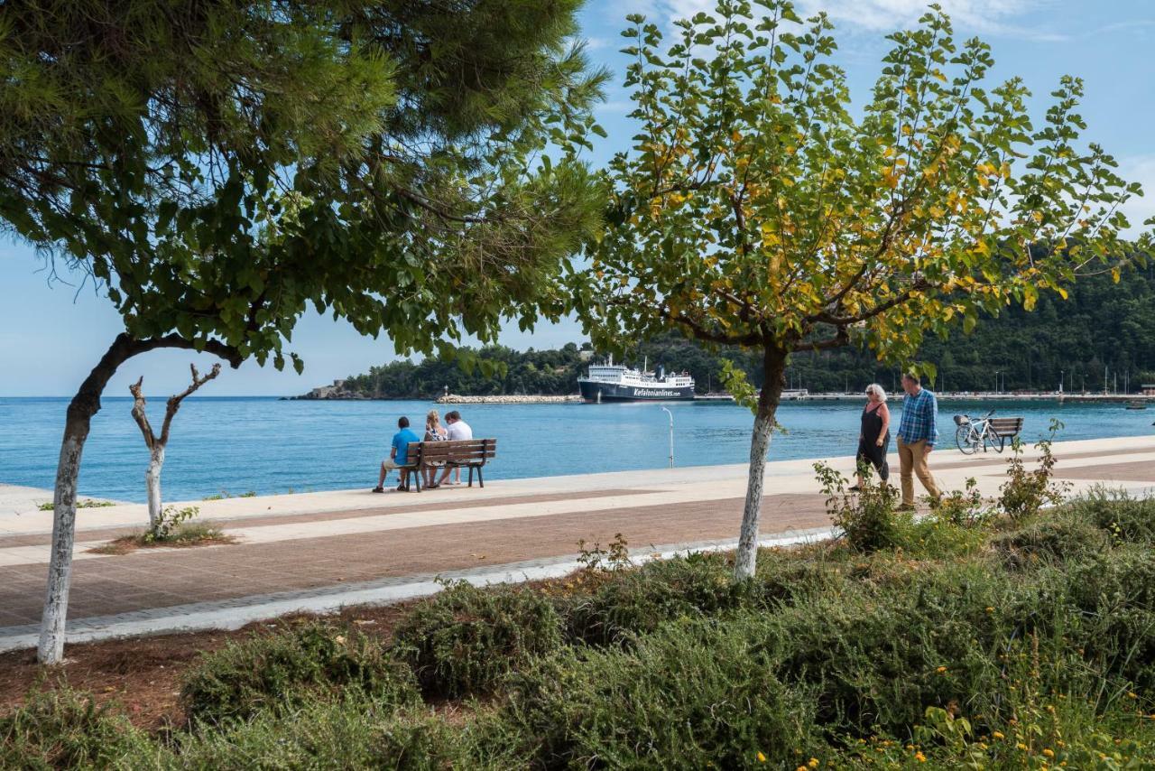 Areti Apartments Poros  Екстериор снимка